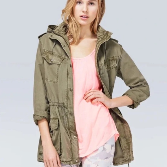 Aritzia Talula Green Utility Jacket With Hood - Picture 1 of 3